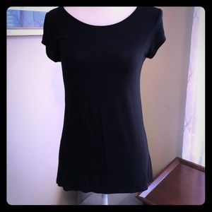 Scoop neck high/low black tee with sheer back